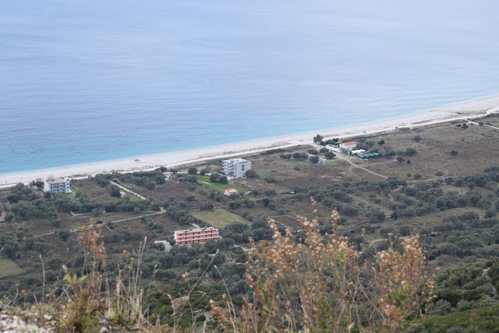 Vila Hadhri Борш Екстериор снимка
