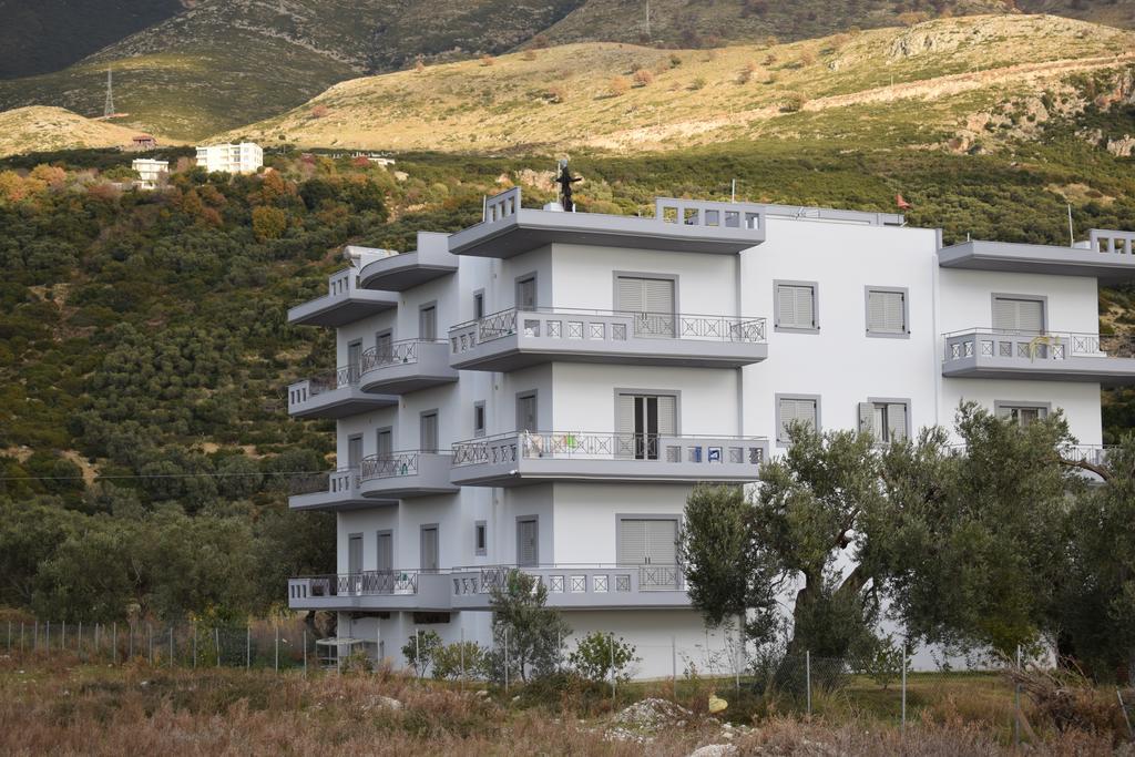 Vila Hadhri Борш Екстериор снимка
