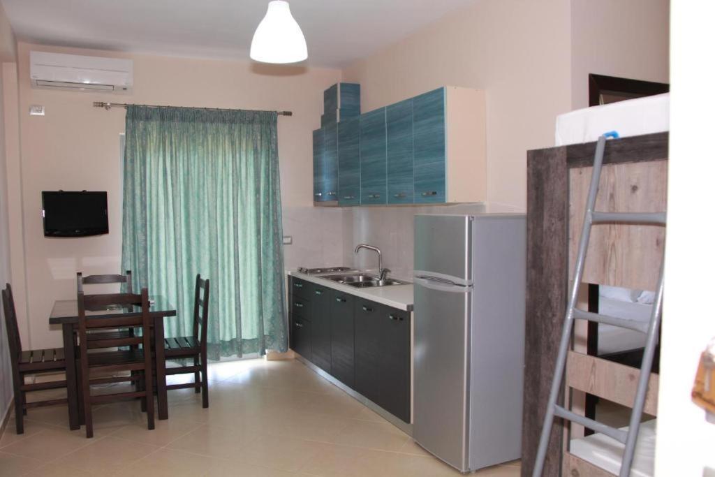 Vila Hadhri Борш Екстериор снимка